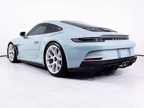 Certified 2024 Porsche 911 GT3 RS image 3