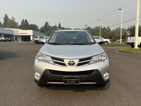 Used 2013 Toyota RAV4 XLE AWD/4WD image 8