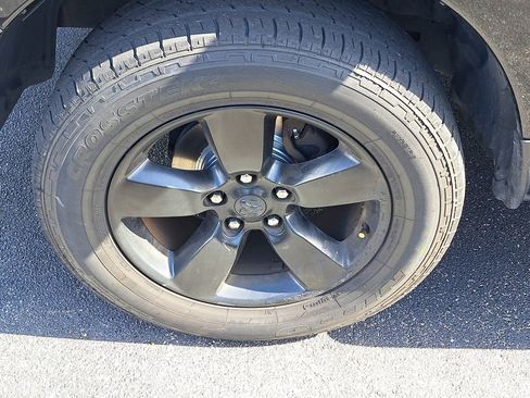 Used 2018 RAM 1500 Express w/ Black Ram 1500 Express Group image 6