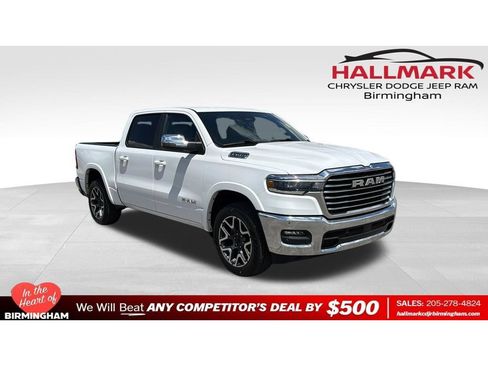 Used 2025 RAM 1500 Laramie AWD/4WD image 1