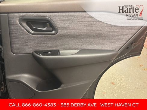 Certified 2023 Nissan Rogue S image 31