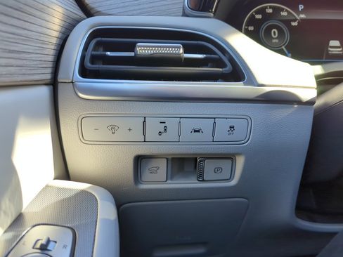 Used 2021 Hyundai Palisade Limited image 23