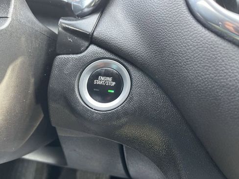 Certified 2023 Chevrolet Equinox LT image 17