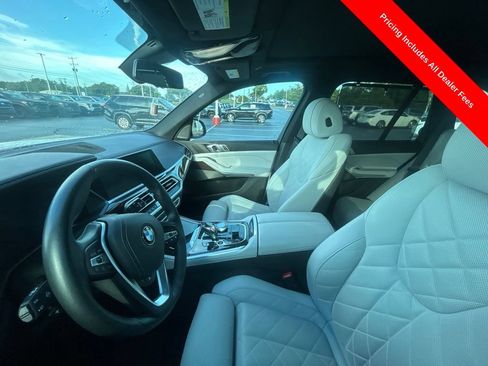 Used 2023 BMW X5 xDrive40i w/ Executive Package AWD/4WD image 11