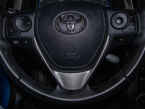 Used 2018 Toyota RAV4 XLE image 12