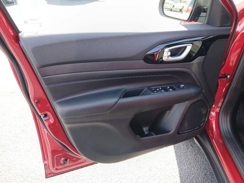 New 2026 Jeep Compass Latitude image 23