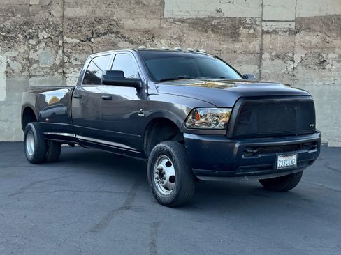 Used 2018 RAM 3500 Tradesman w/ Popular Equipment Group AWD/4WD image 2