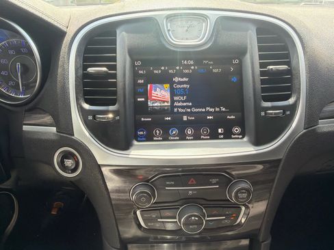 Used 2019 Chrysler 300 Touring w/ Sport Appearance Package image 13