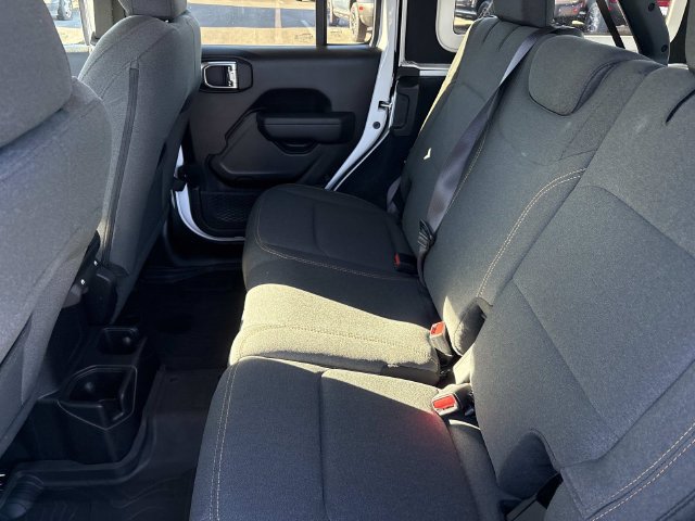 Used 2024 Jeep Wrangler Unlimited Sport AWD/4WD image 17