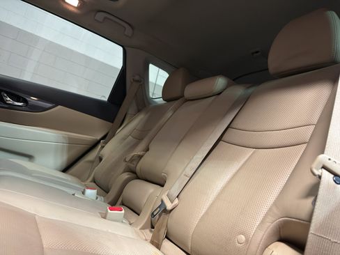 Used 2014 Nissan Rogue SL w/ SL Premium Package image 30