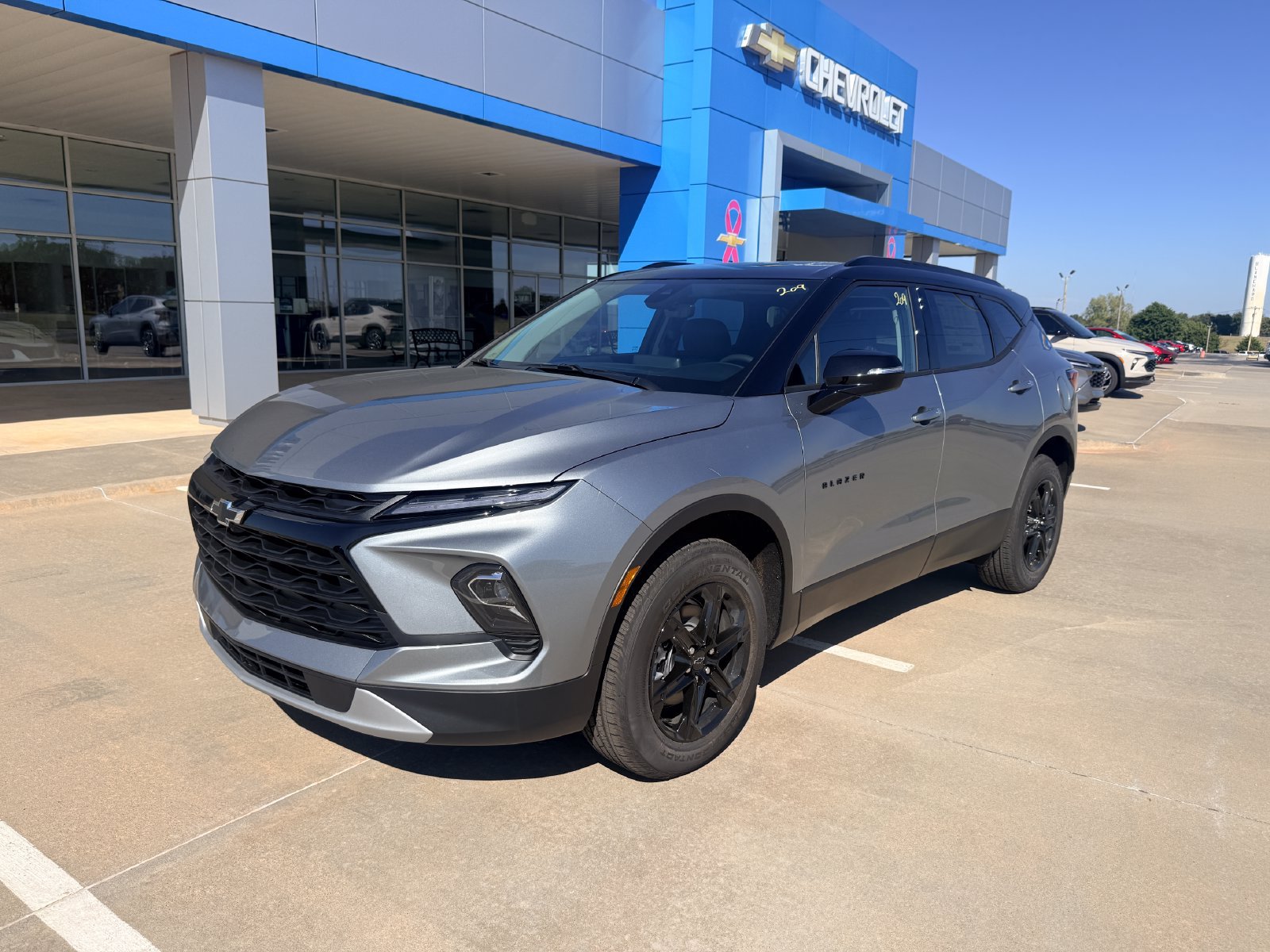 New 2026 Chevrolet Blazer LT w/ Sound & Technology Package FWD image 2