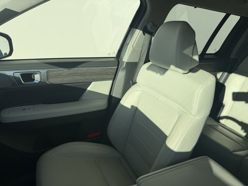 Used 2024 Hyundai Santa Fe Limited image 26