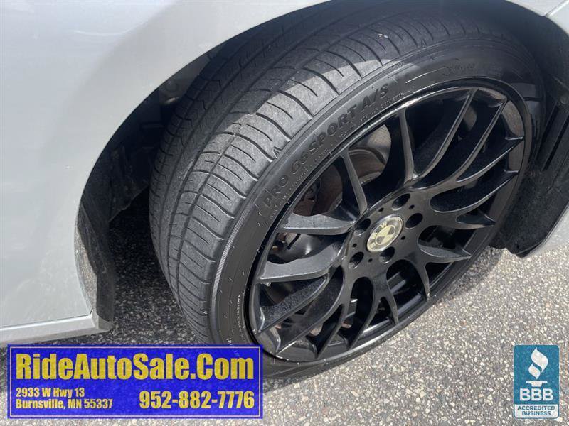 Used 2011 BMW 328i xDrive Coupe AWD/4WD image 25