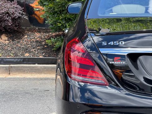Used 2019 Mercedes-Benz S 450 Sedan image 15