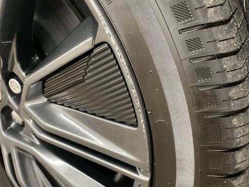 Certified 2025 Cadillac Lyriq Sport w/ Nappa Leather Package image 30