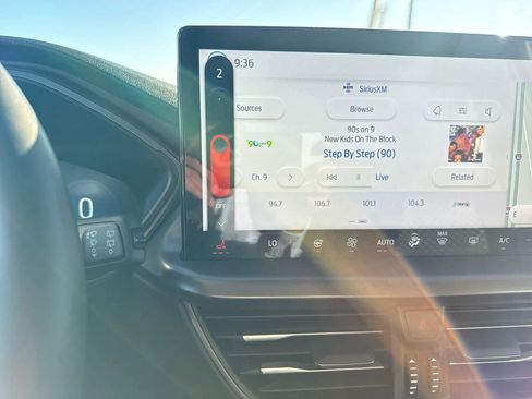 Used 2023 Ford Escape Active w/ Tech Pack #2 image 32