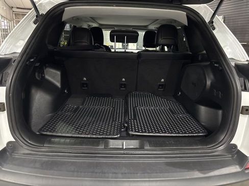 Used 2022 Jeep Cherokee Latitude w/ Sun & Sound Group image 32