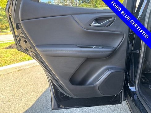 Used 2021 Chevrolet Blazer LT image 18