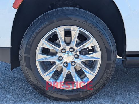 Used 2021 Chevrolet Tahoe Premier RWD image 40