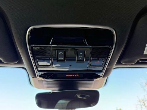 Certified 2025 Land Rover Range Rover Sport Dynamic SE image 26