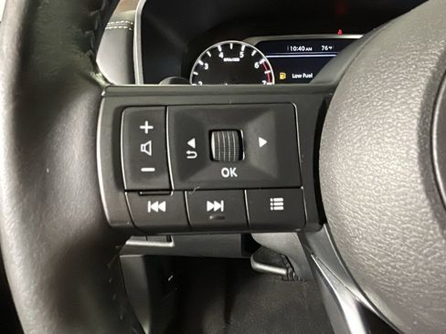 Used 2023 Nissan Rogue FWD image 19