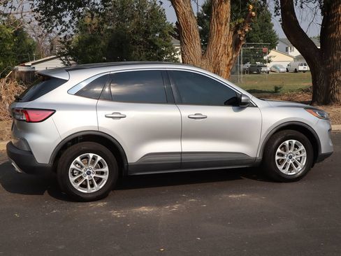 Used 2020 Ford Escape SE AWD/4WD image 4