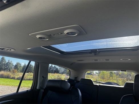 Used 2017 Buick Enclave Premium w/ Enclave Sport Touring Edition image 40