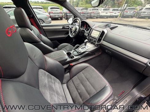 Used 2016 Porsche Cayenne GTS AWD/4WD image 37