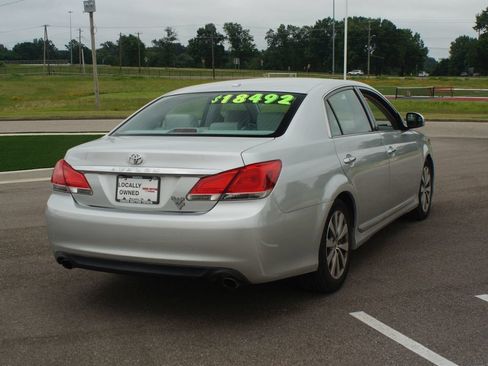 Used 2012 Toyota Avalon Limited FWD image 14