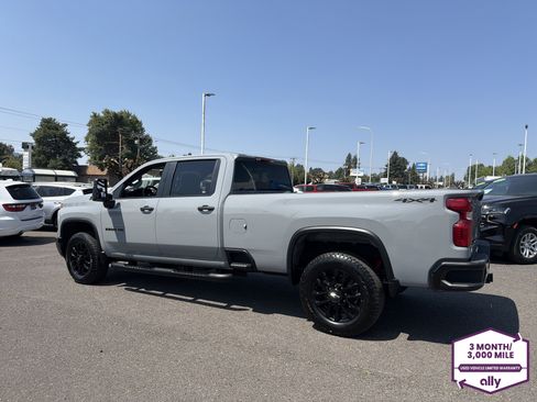 Used 2025 Chevrolet Silverado 2500 Custom w/ Custom Value Package AWD/4WD image 3