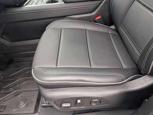 Used 2025 GMC Sierra EV Denali image 22