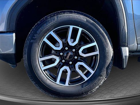 Used 2020 GMC Sierra 1500 AT4 w/ AT4 Premium Package image 11