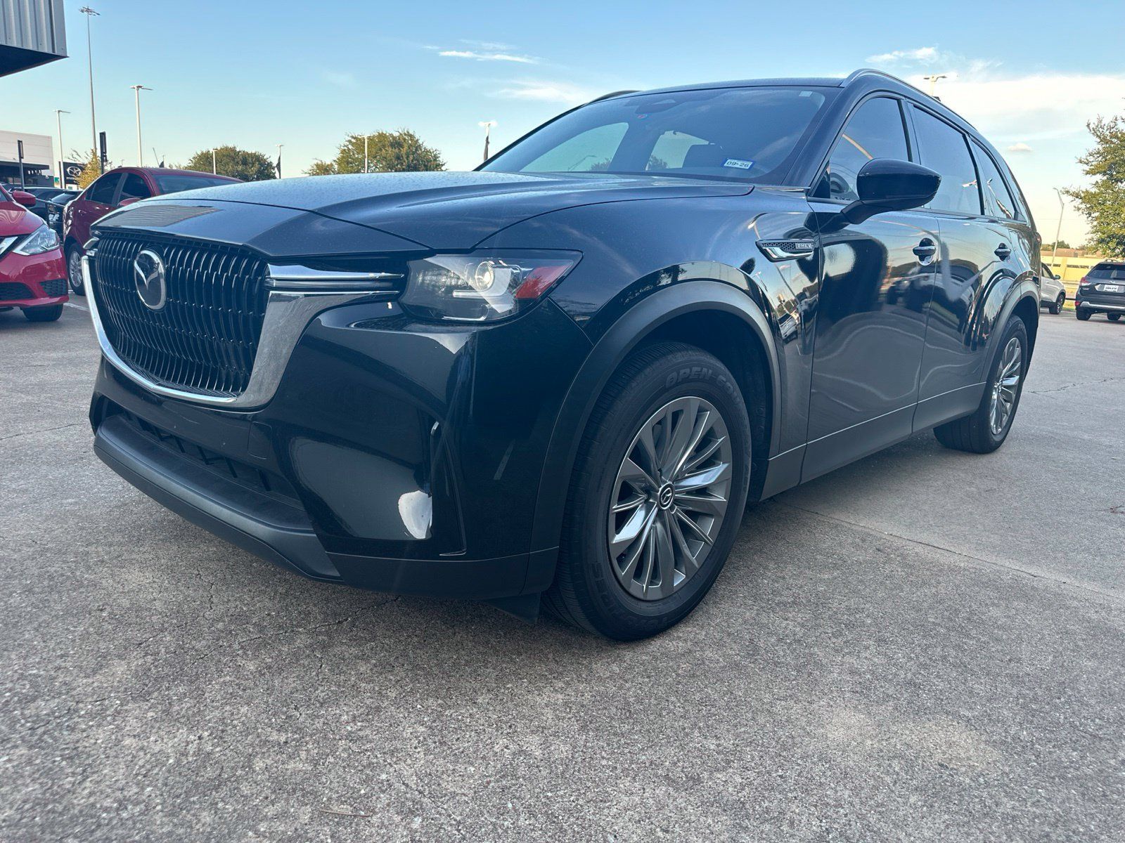 Used 2024 MAZDA CX-90 Plug-In Hybrid w/ Preferred AWD/4WD image 4