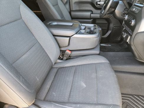 Used 2022 Chevrolet Silverado 1500 Custom Trail Boss w/ LPO, Dark Essentials Package image 19