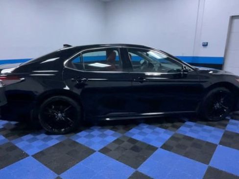 Used 2024 Toyota Camry XSE w/ Navigation Package image 9