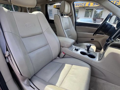 Used 2015 Jeep Grand Cherokee Overland w/ Advanced Technology Group image 22