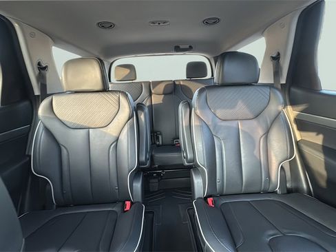 Used 2023 Hyundai Palisade SEL image 12