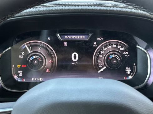 New 2026 RAM 2500 Laramie AWD/4WD image 22