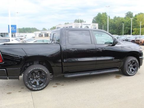 New 2026 RAM 1500 Express AWD/4WD image 7