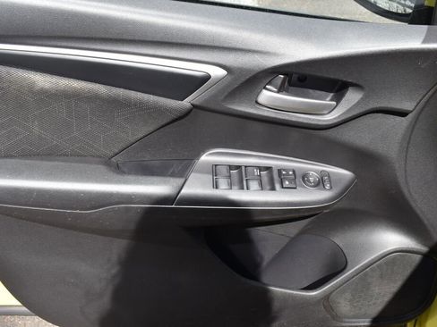 Used 2016 Honda Fit EX image 17