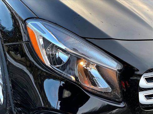 Used 2020 Mercedes-Benz GLA 250 GLA 250 w/ Premium Package image 27