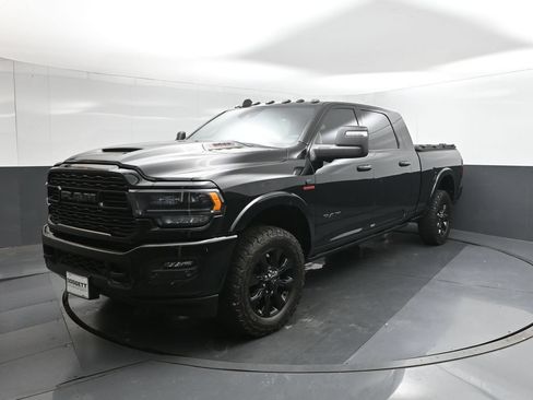 Used 2024 RAM 2500 Limited AWD/4WD image 1