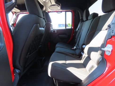 Used 2023 Jeep Gladiator Mojave w/ LED Lighting Group AWD/4WD image 25