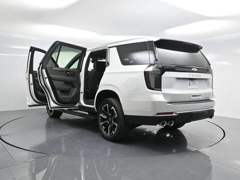 New 2025 Chevrolet Tahoe Premier AWD/4WD image 39