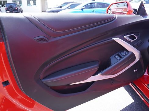 Used 2017 Chevrolet Camaro SS RWD image 14