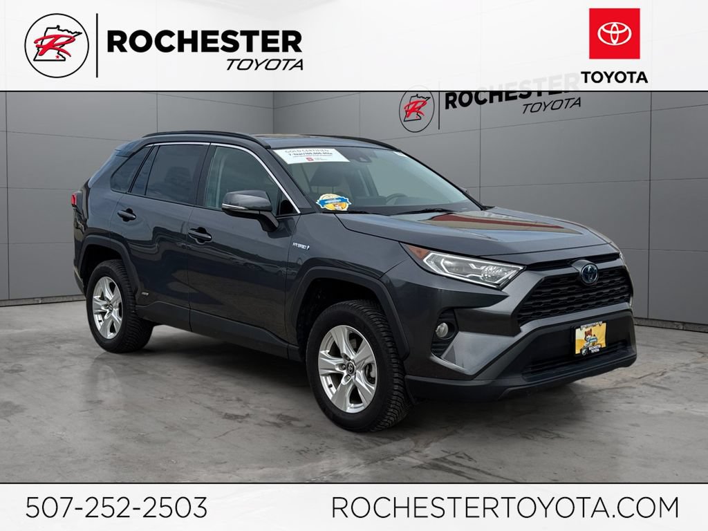 Certified 2021 Toyota RAV4 XLE w/ Convenience Package AWD/4WD image 1