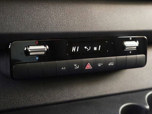 Used 2023 Mercedes-Benz Sprinter 3500 image 34
