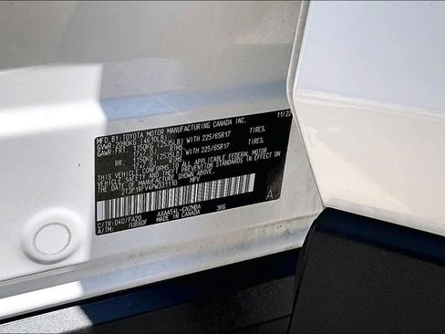 Used 2023 Toyota RAV4 XLE AWD/4WD image 17