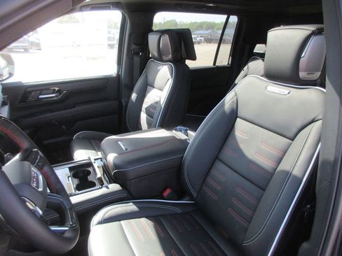 New 2026 GMC Yukon XL AT4 Ultimate AWD/4WD image 11