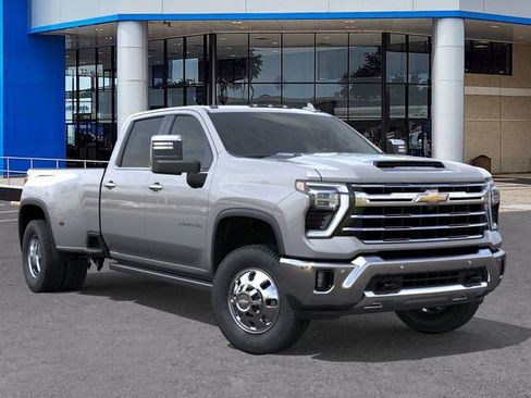 New 2026 Chevrolet Silverado 3500 LTZ w/ LTZ Plus Package AWD/4WD image 7